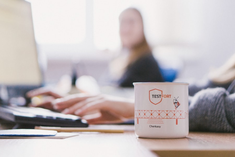 Photo user behavior tracking